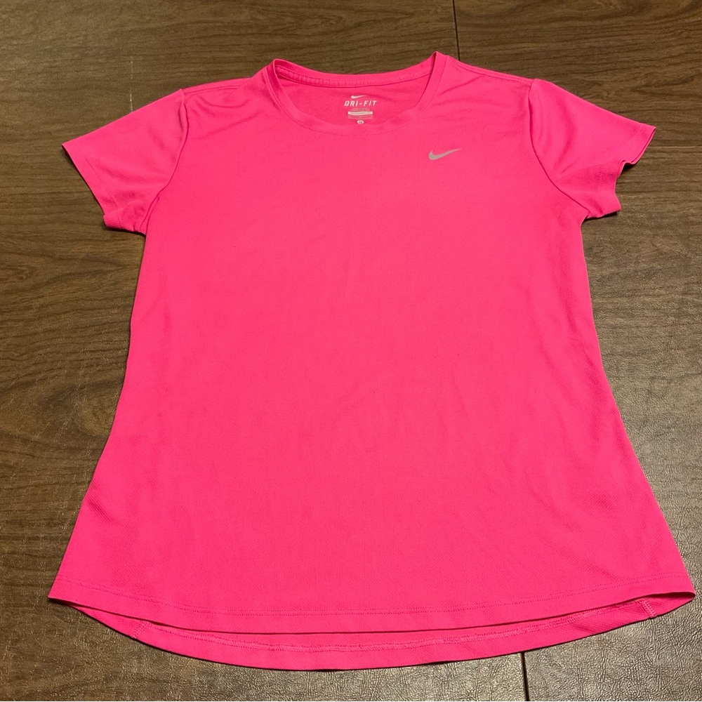 Nike Dri-fit pink t-shirt Sz medium